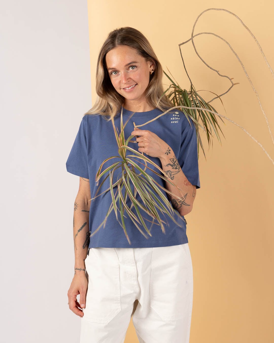 Sunshine Soul - Womens Short Sleeve Boxy T-Shirt - Blue
