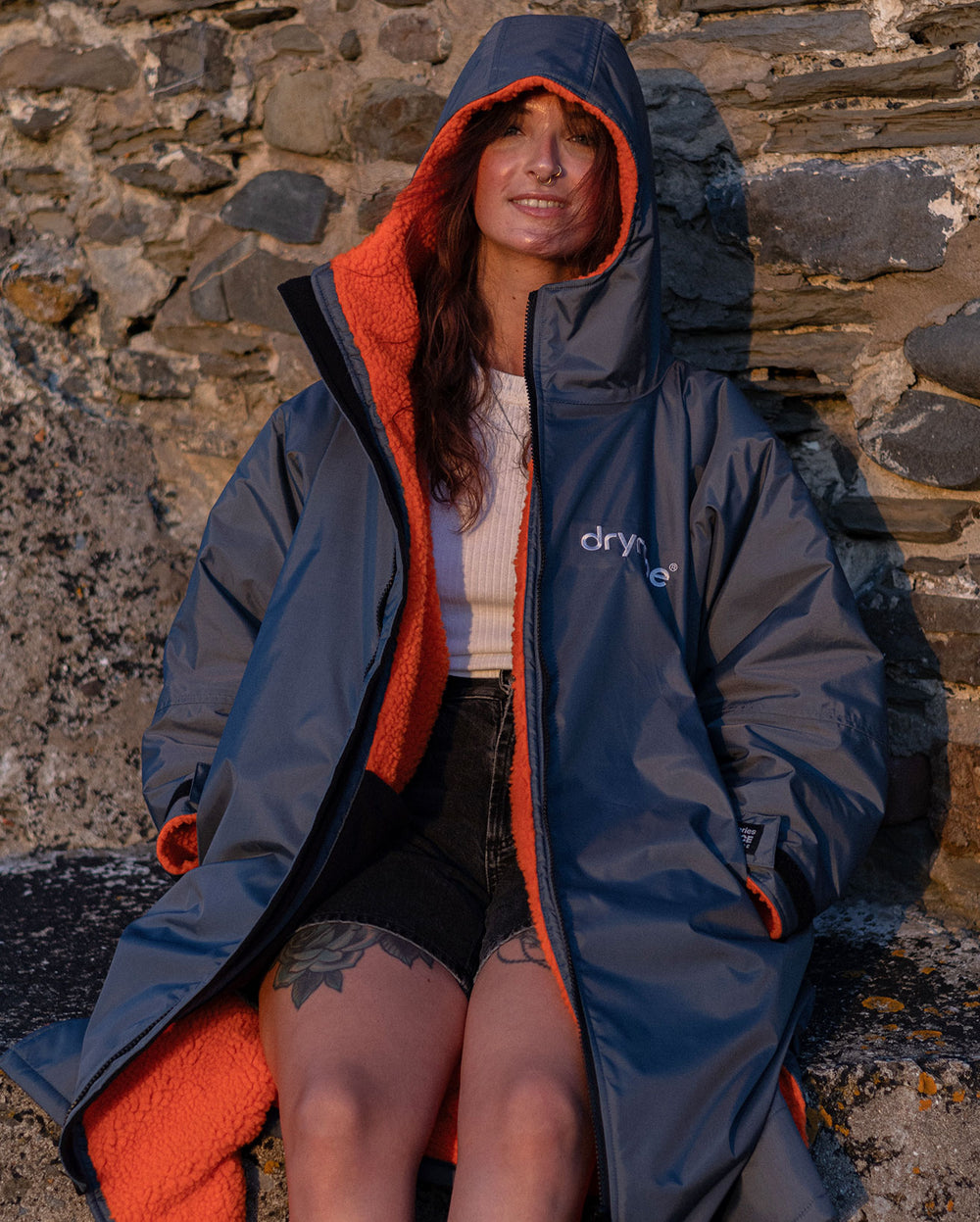 dryrobe Advance Long Sleeve - Dark Grey/Orange
