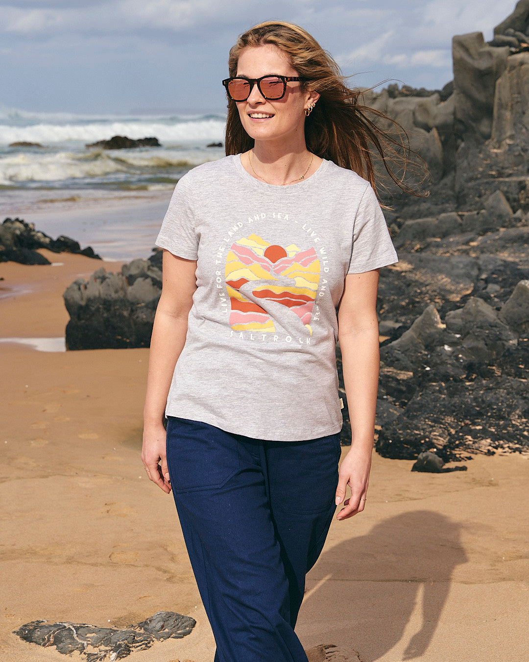 Live Wild - Womens Short Sleeve T-Shirt - Light Grey