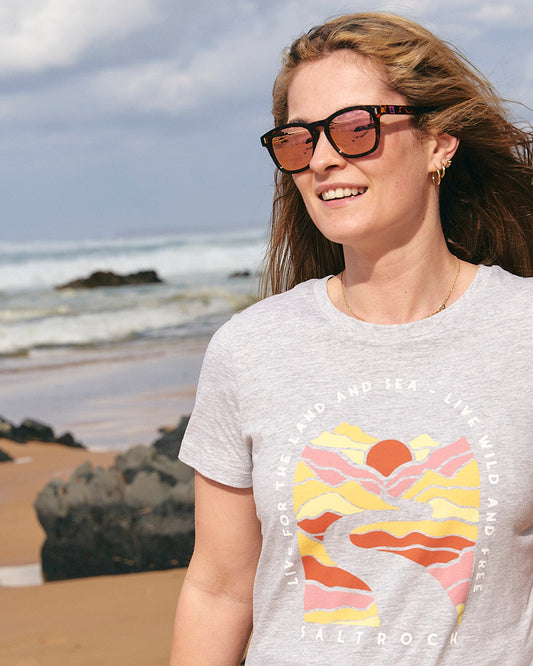 Live Wild - Womens Short Sleeve T-Shirt - Light Grey