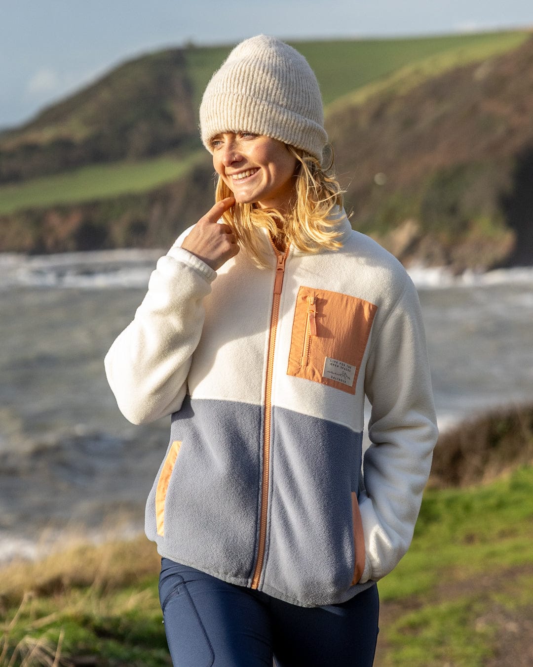 Denya Womens Zip Fleece in Cream