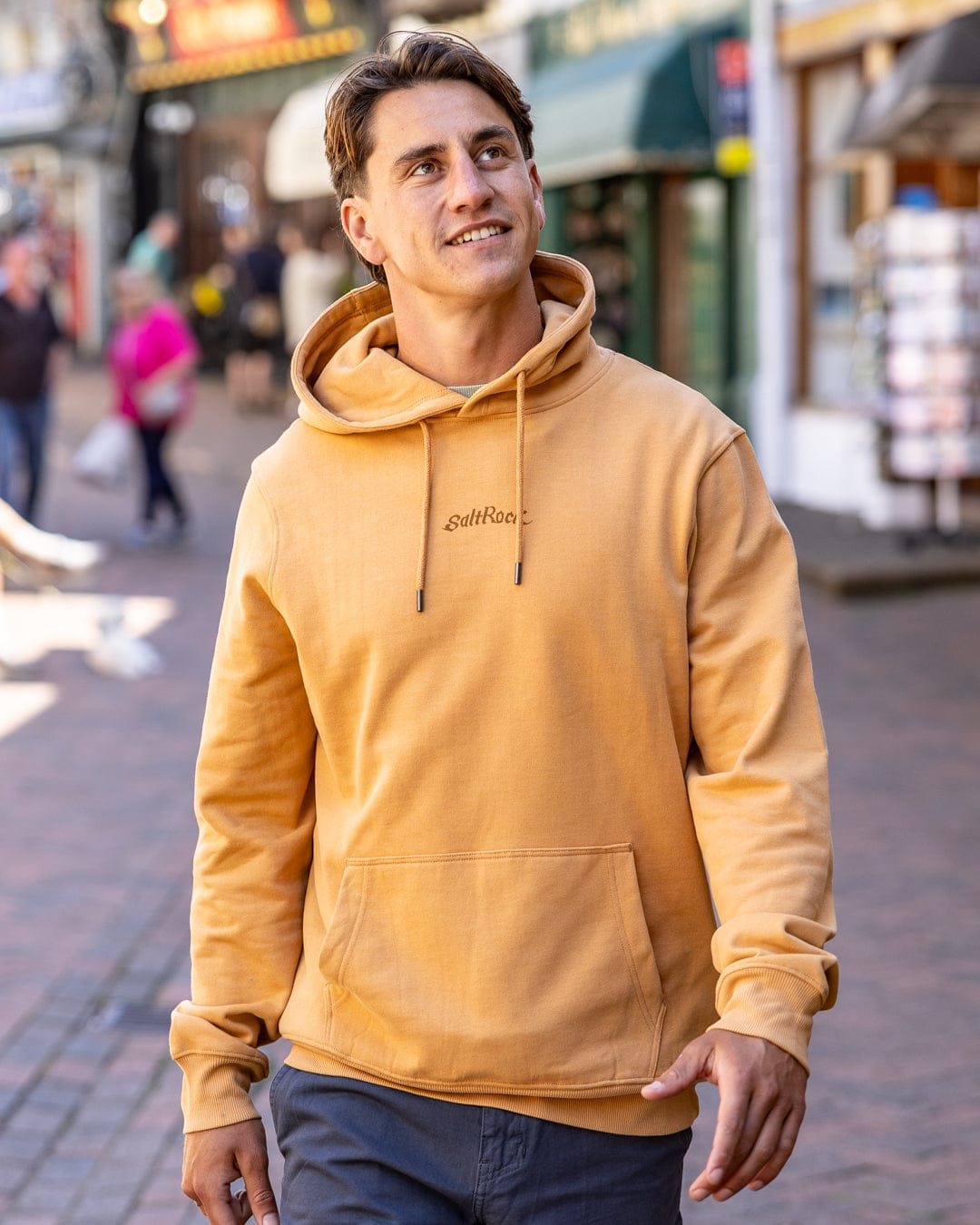 Open Finals Linear Mens Pop Hoodie in Yellow