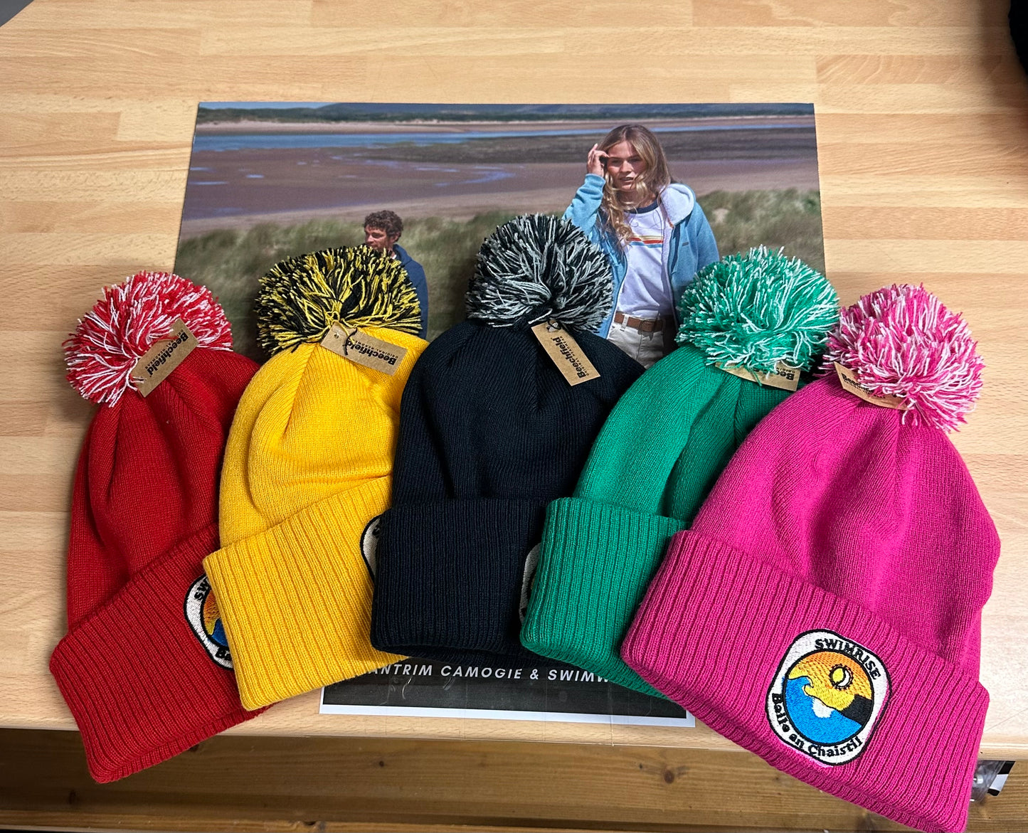 Swimrise Baile an Chaistil - Bobble Hat
