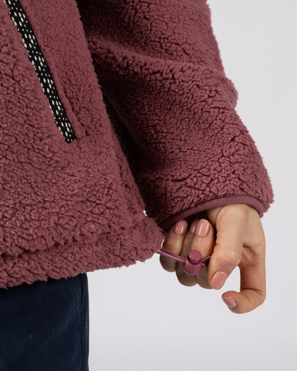 Lya Womens Fleece in Dark Pink