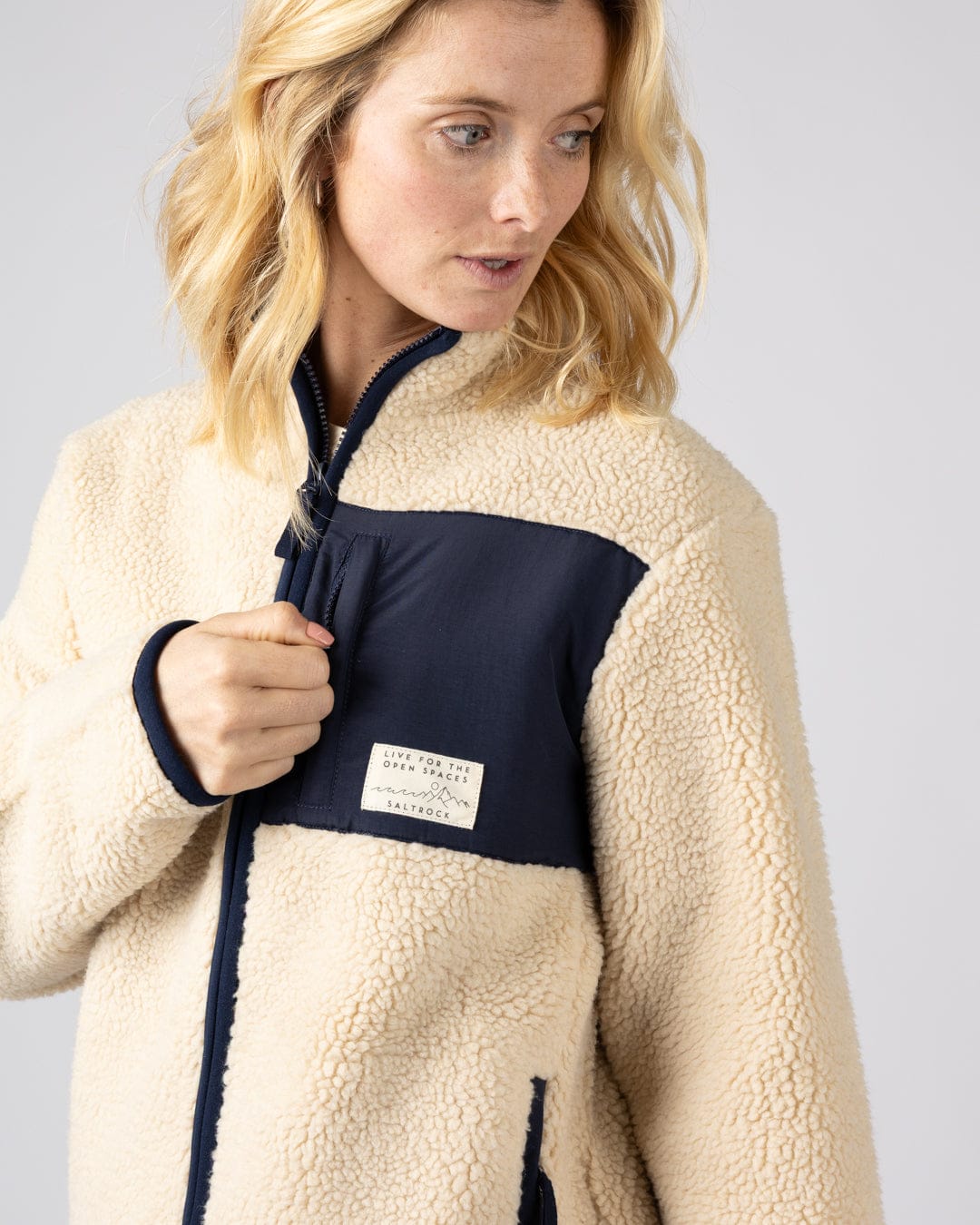 Wrenna Womens Zip Through Fleece in Cream