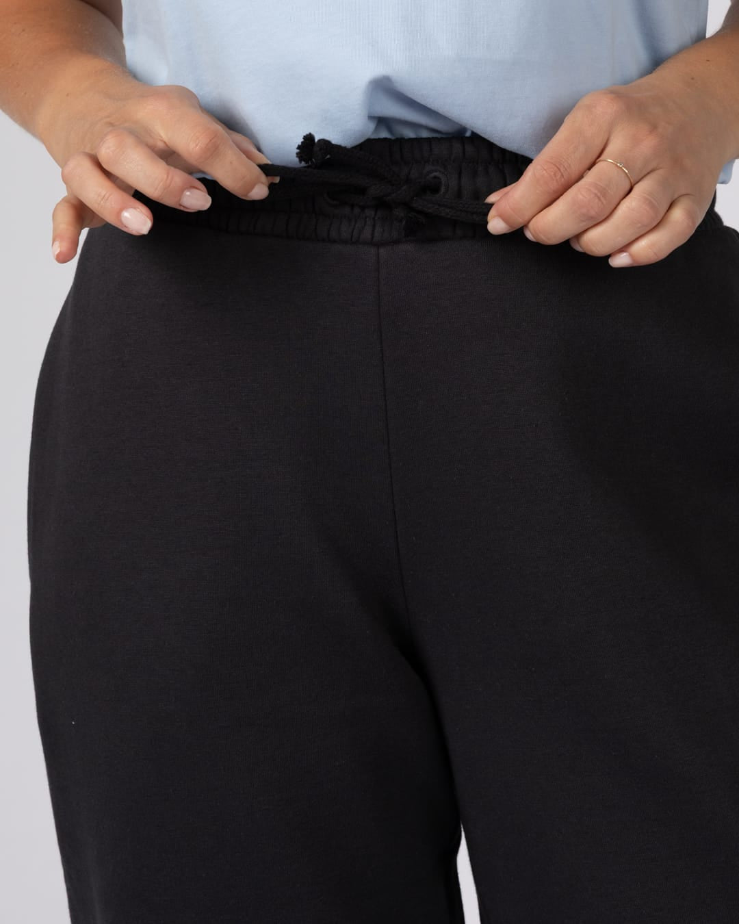 Perfect Set Womens Wide Leg Joggers in Black