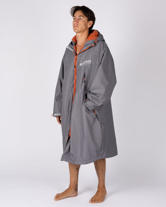 Royale Changing Robe In Dark Grey