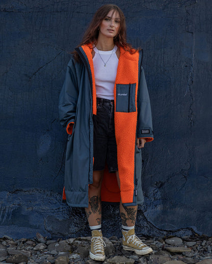 dryrobe Advance Long Sleeve - Dark Grey/Orange