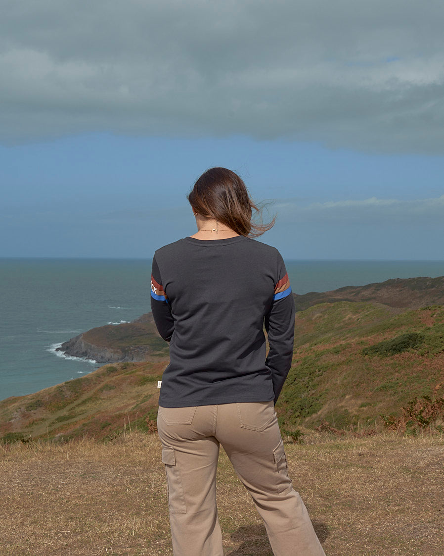 Classic Sleeve - Womens Long Sleeve T-Shirt - Dark Grey