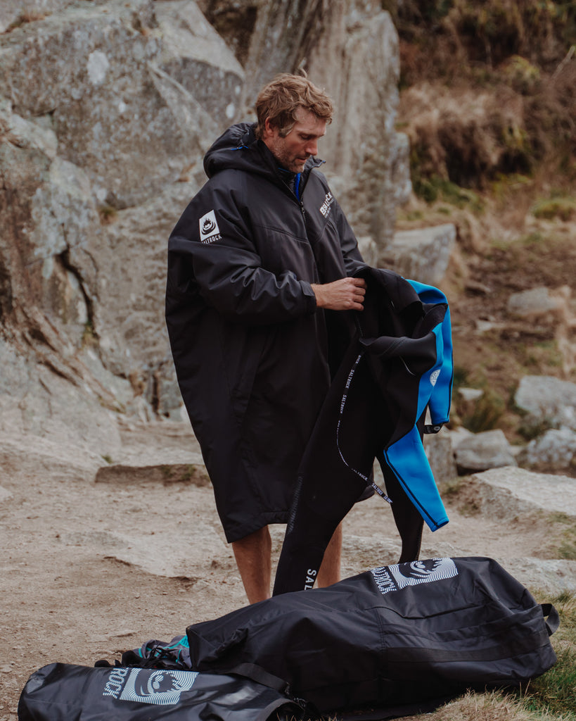 Four Seasons - Waterproof Robe - Black