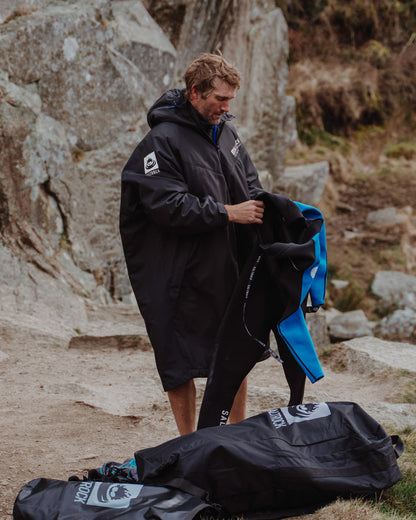 Four Seasons - Waterproof Robe - Black