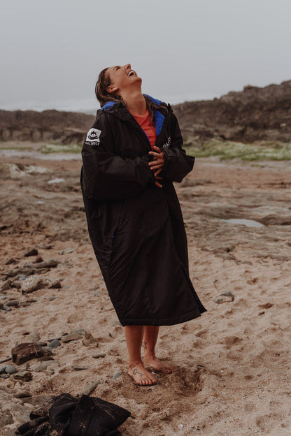 Four Seasons - Waterproof Robe - Black