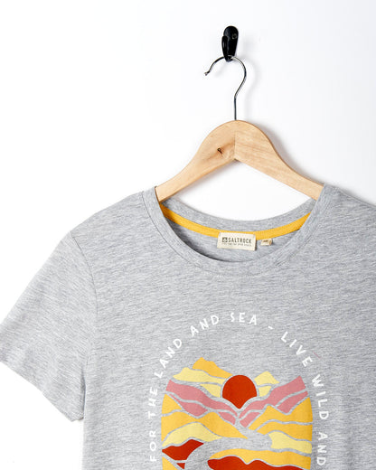 Live Wild - Womens Short Sleeve T-Shirt - Light Grey