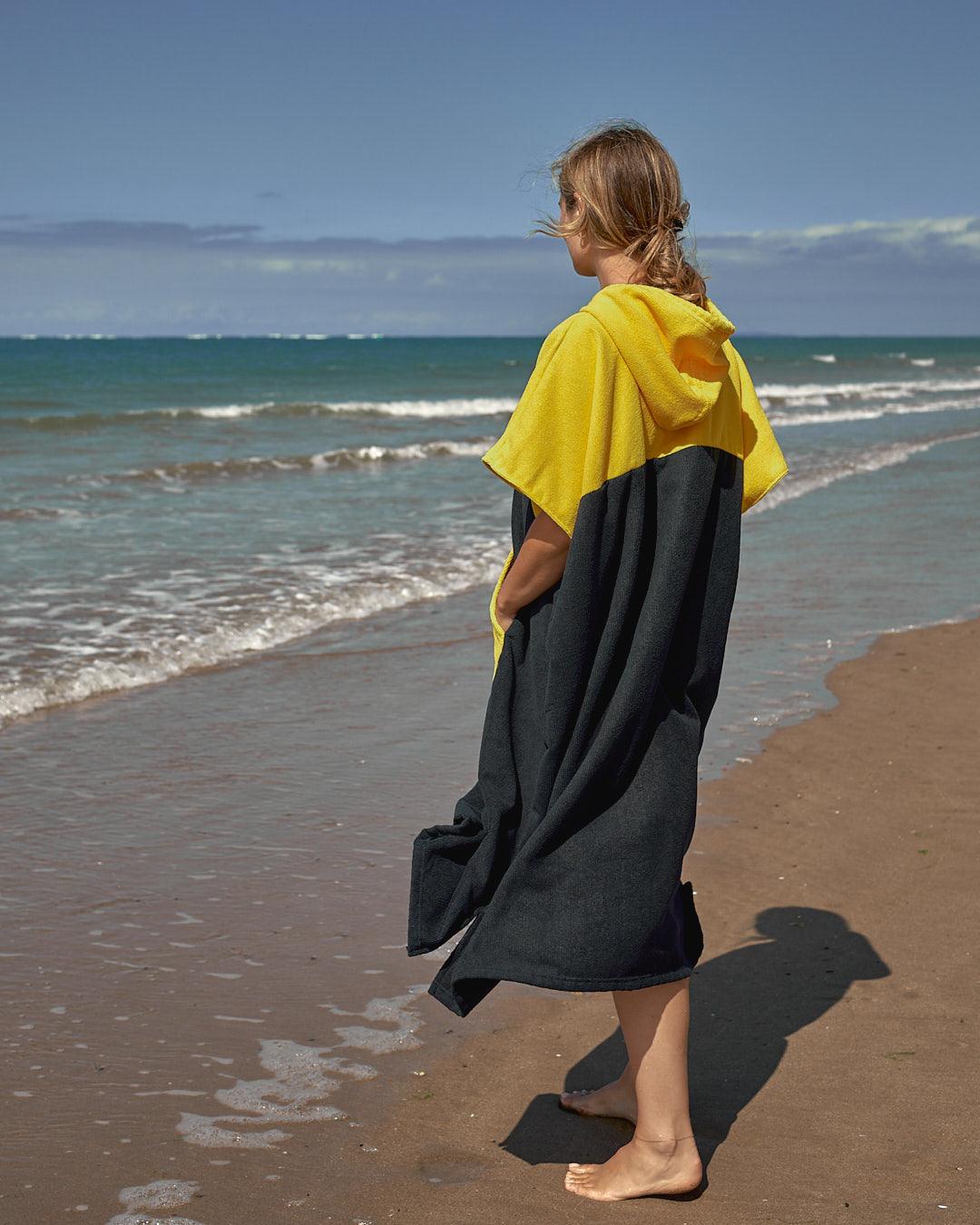 Balance - Adult Microfibre Changing Towel - Yellow/black