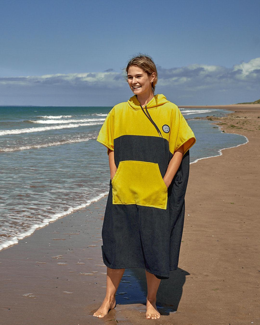 Balance - Adult Microfibre Changing Towel - Yellow/black