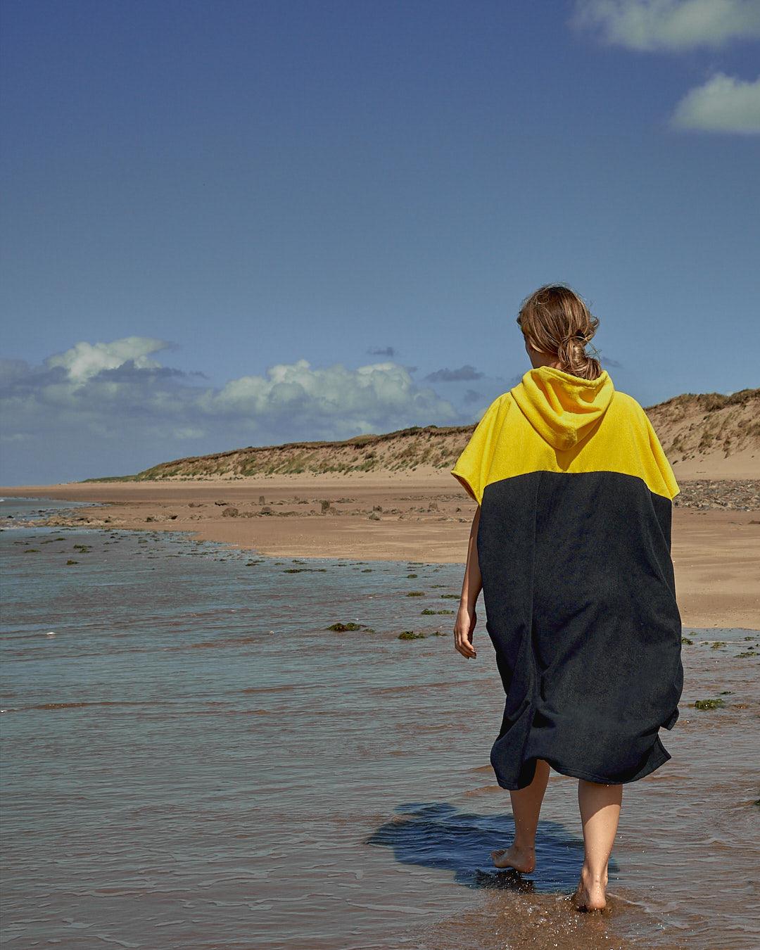 Balance - Adult Microfibre Changing Towel - Yellow/black