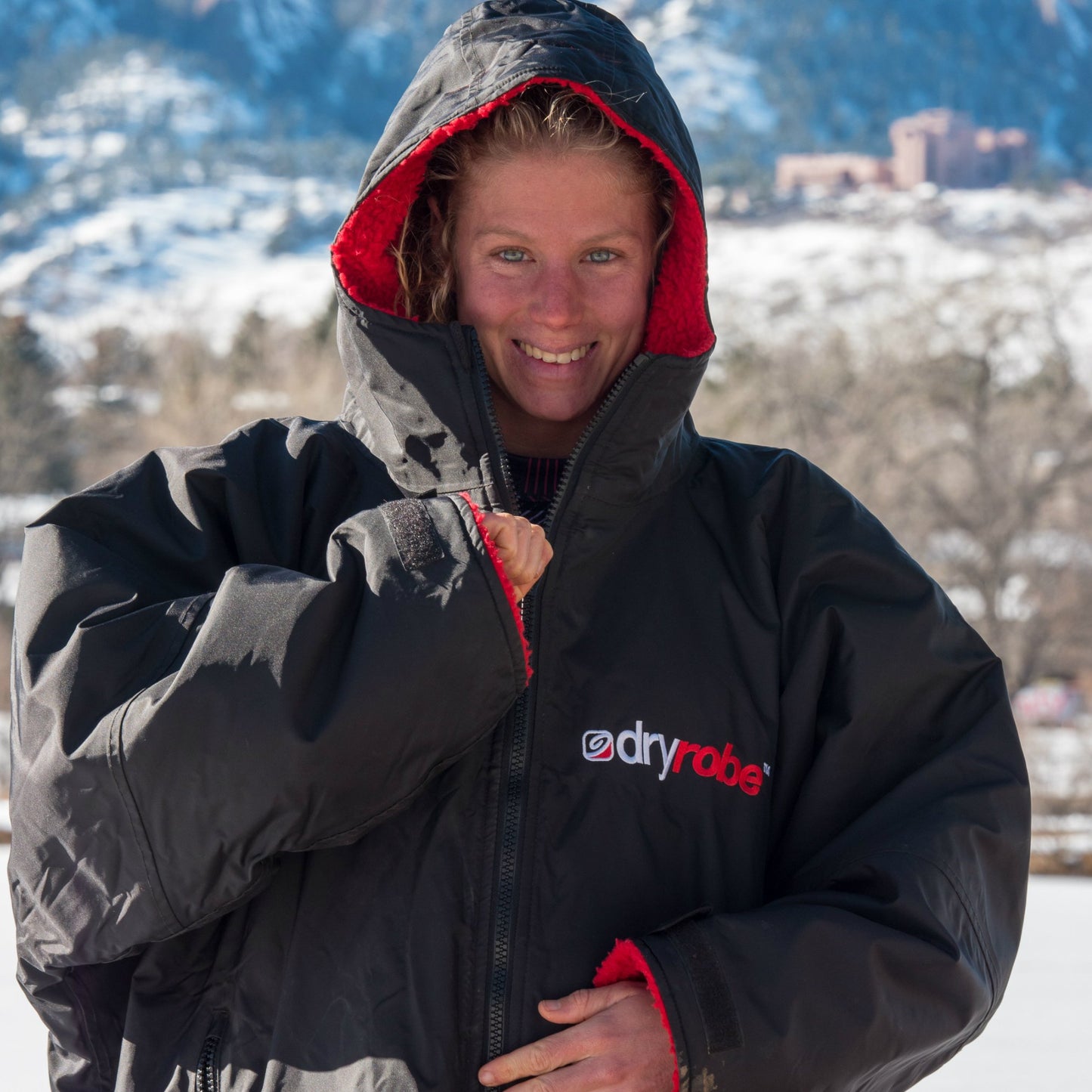 Dryrobe - Long Sleeve Black/Red